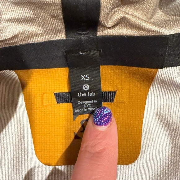 lululemon athletica Men's Golden Yellow Raincoat - Picture 3 of 8